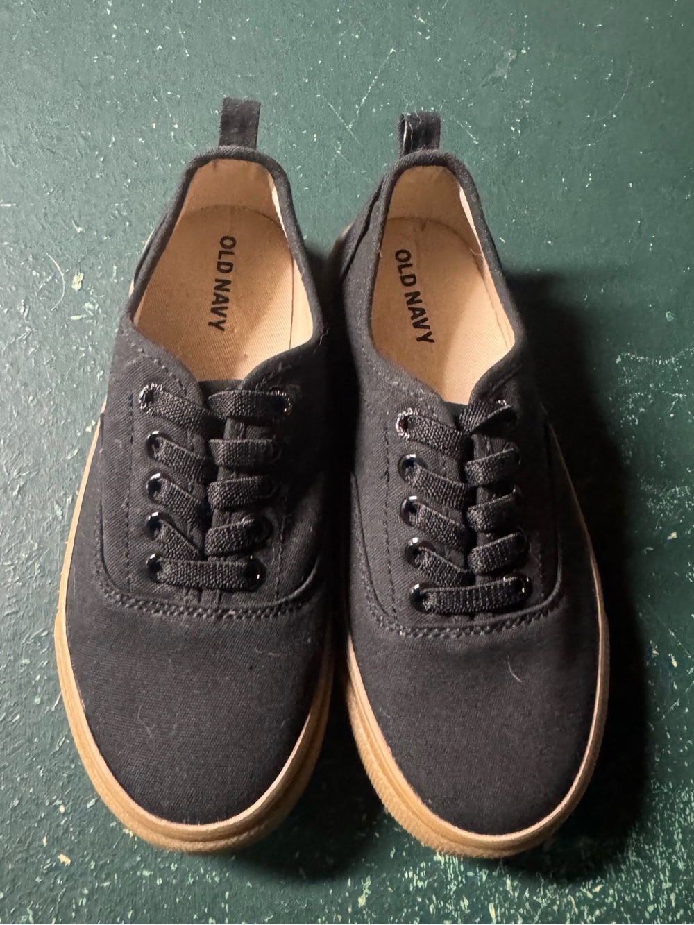 Old Navy Low Top Canvas Slip On Sneakers - Little Kids 13